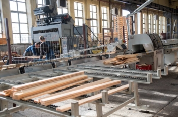 recykling palet drzewnych